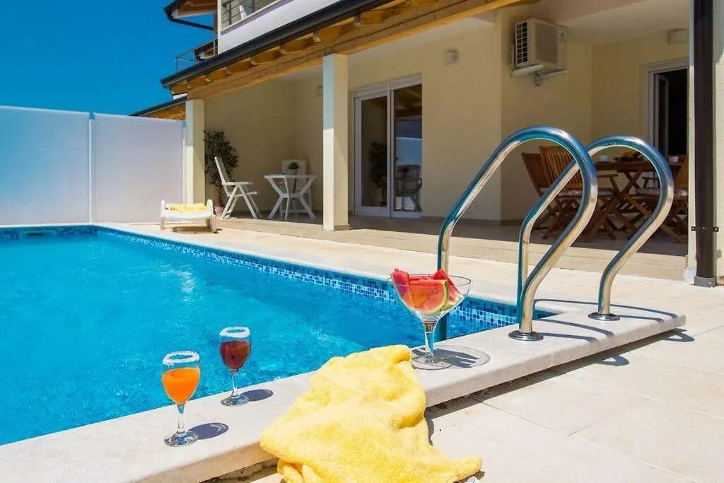 Villa Sanja Plovanija