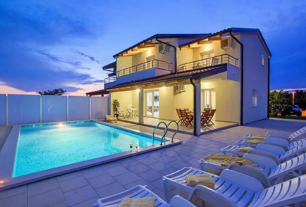 Villa Sanja Plovanija